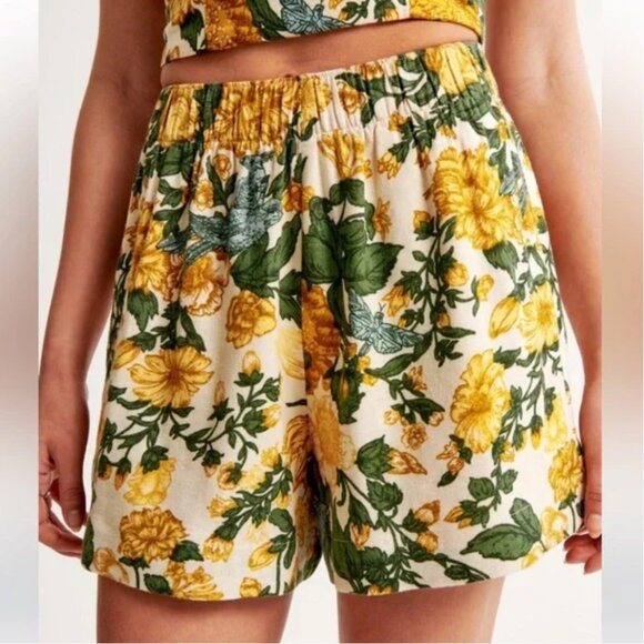Abercrombie & Fitch Pants - Abercrombie & Fitch Linen Blend Floral Shorts High Waist - Size Extra Small (XS)
